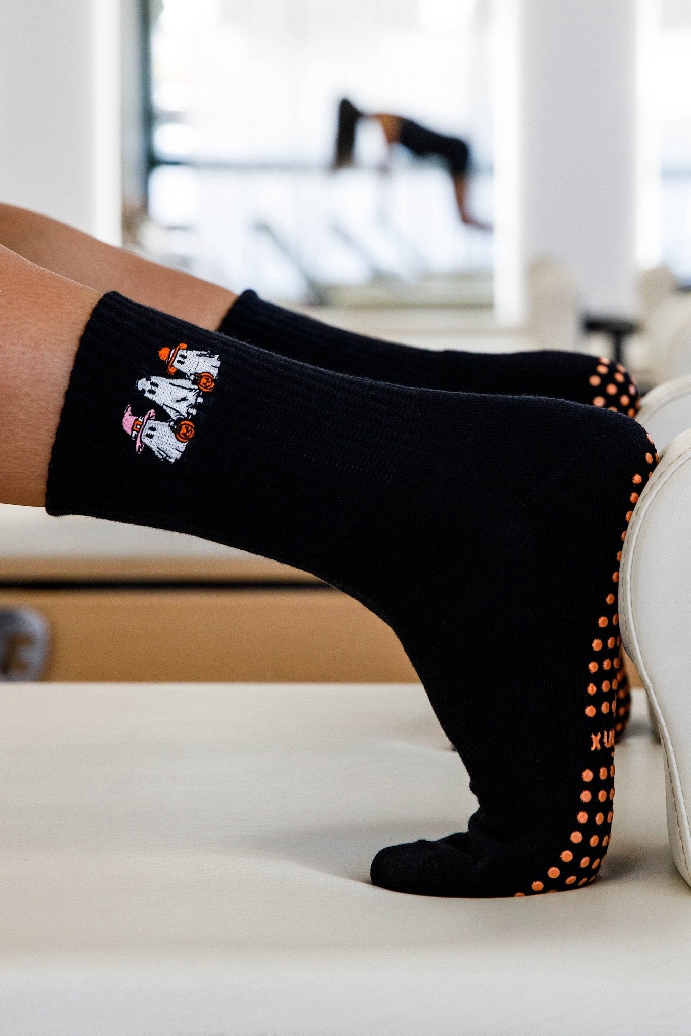 Crew Ghost Gang Grip Socks - Cheeky Winx