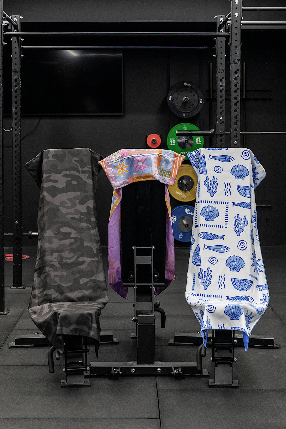 Black Camouflage Hooded Gym Towel With Zip Pocket - Cheeky Winx