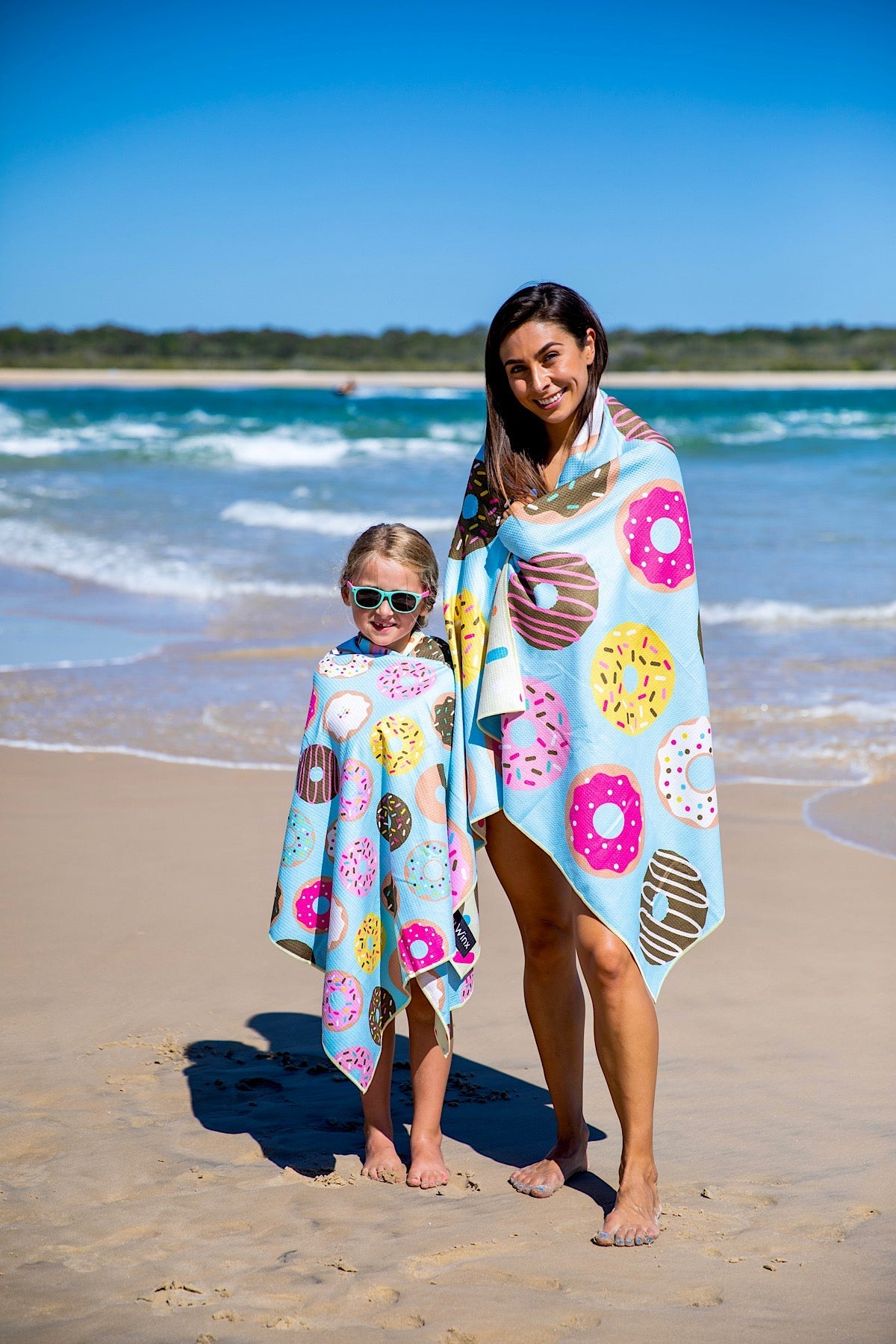 BAGLESS Kids Donuts Beach Towel-Cheeky Winx