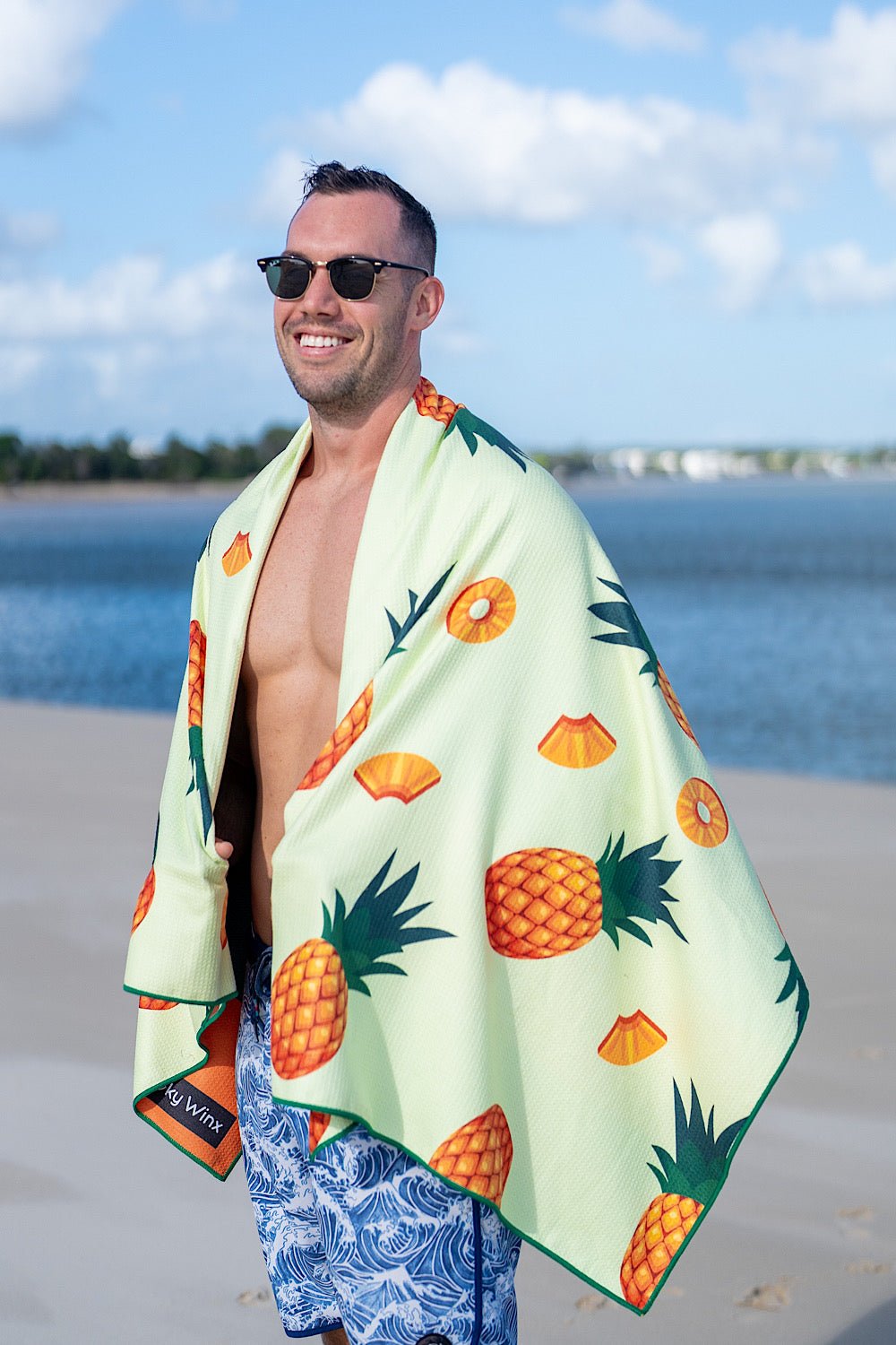 BAGLESS XL Beached Pineapples-Cheeky Winx